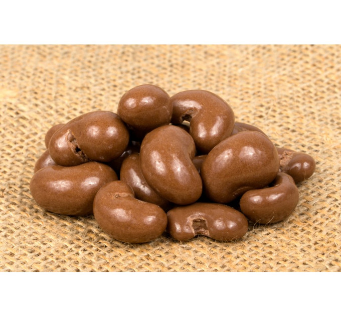 Kešu ořechy v mléčné čokoládě 300g